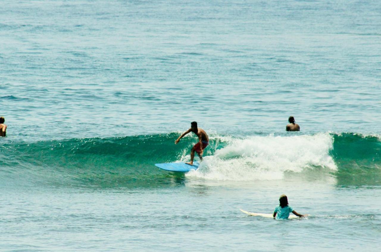 "Triangle Hut" Camp Fuego Siargao Hotel Catangnan Exterior photo